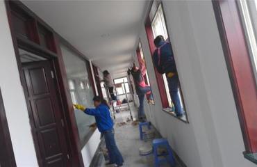 朝陽(yáng)新城專(zhuān)業(yè)清潔服務(wù) 為您的新居舊宅、別墅寫(xiě)字樓帶來(lái)嶄新面貌